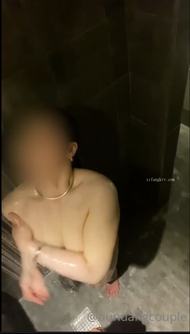 NEO-803 男子女子 思春期のモッコリ